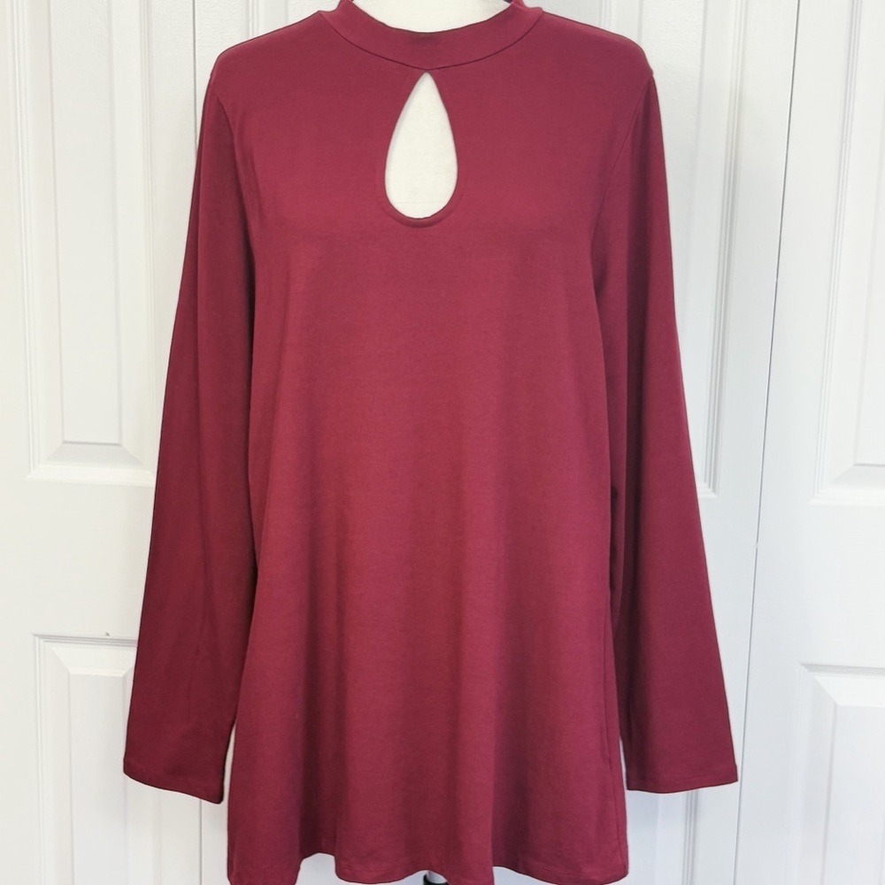 Torrid Burgundy Foxy Choker Mockneck Keyhole Open Back Long Sleeve Tee 3X